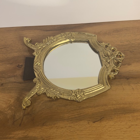Vintage Style Ornate Gold Table Mirror - Picture 4 of 4